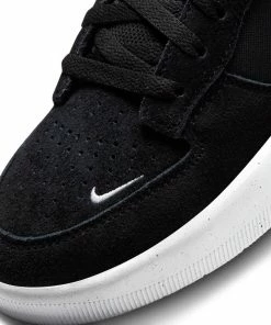 NIKE SB - FORCE 58 SKATE SHOE: BLACK/WHITE-BLACK Trucks