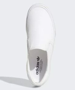 ADIDAS - COURT RALLYE SLIP ON SHOES. WHITE/WHITE 12 ADIDAS - COURT RALLYE SLIP ON SHOES. WHITE/WHITE