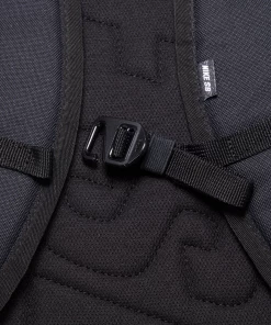 NIKE SB - ICON 25 LITRE BACKPACK: BLACK