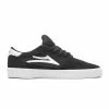 Trucks LAKAI - CAMBRIDGE MENS SHOES. WHITE/BLACK