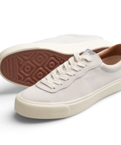 LAST RESORT AB - VM001 SUEDE LO MENS SHOES. WHITE/WHITE Trucks