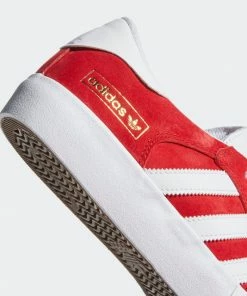 Trucks ADIDAS - MATCHBREAK SUPER SHOES. SCARLET/WHITE/GOLD