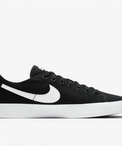NIKE SB - BLAZER COURT SKATE SHOES. BLACK/WHITE-BLACK Trucks
