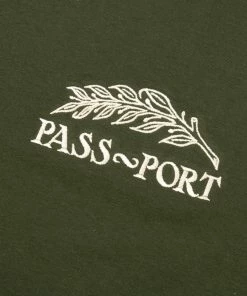 PASS~PORT - QUILL EMBROIDERY SHORT SLEEVE TEE: ARMY Trucks