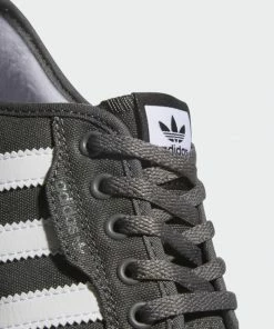 ADIDAS - SEELEY MENS SHOES: ASH/WHITE/BLACK Trucks